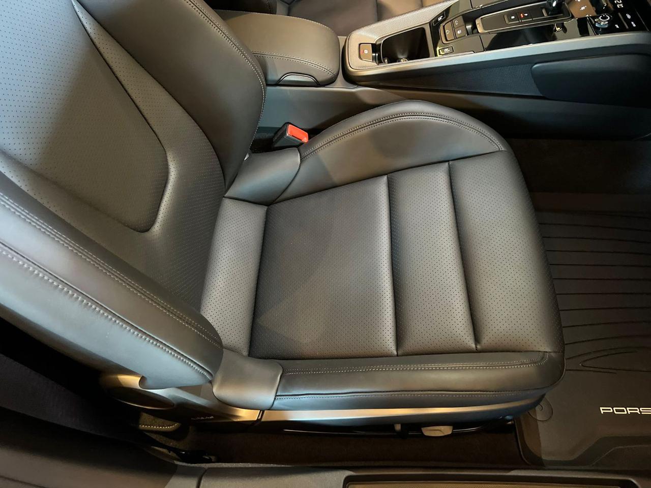 Porsche 911  Carrera S