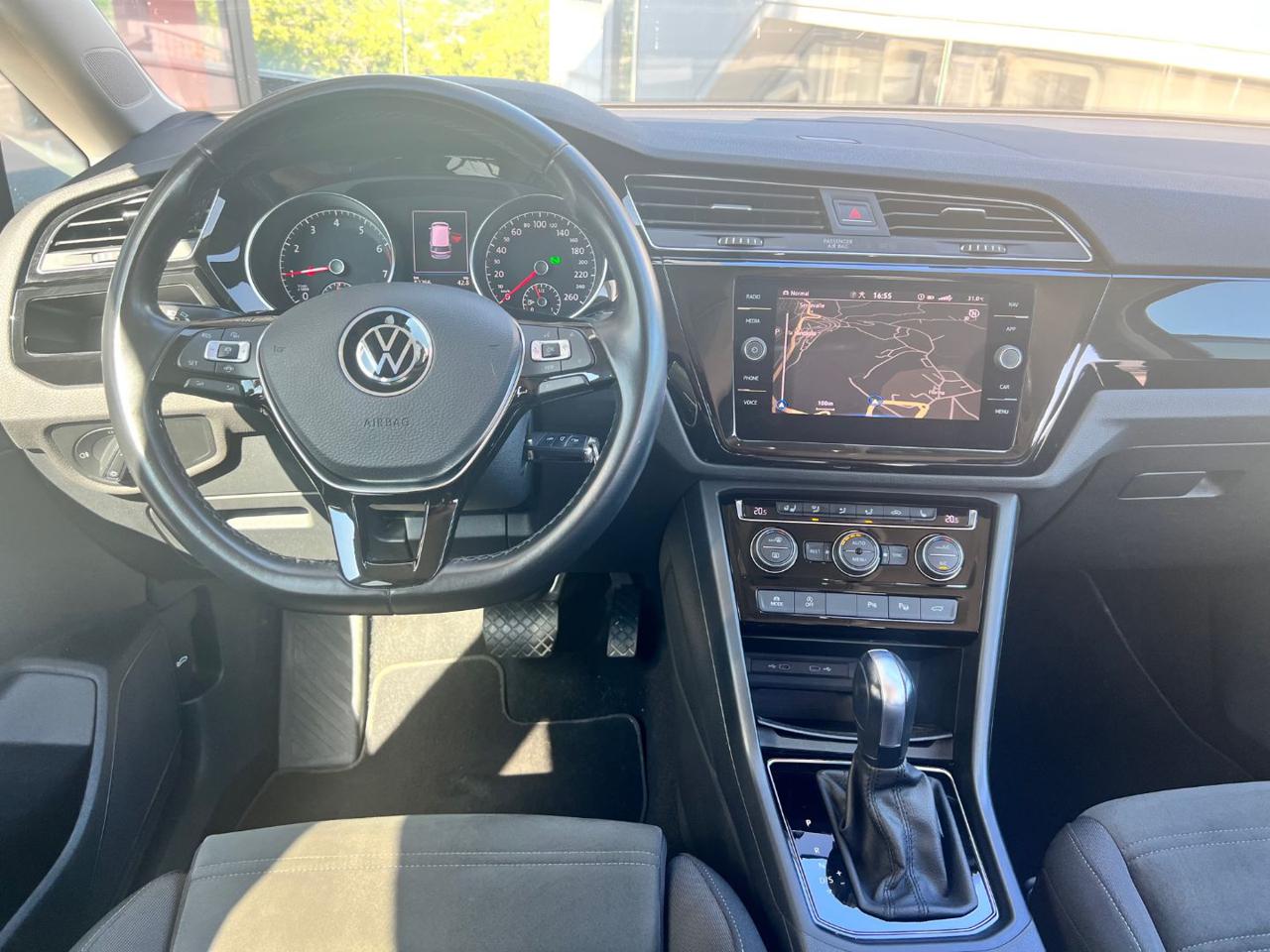 Volkswagen Touran  1.5 TSI ACT DSG Executive BlueMotion Technology