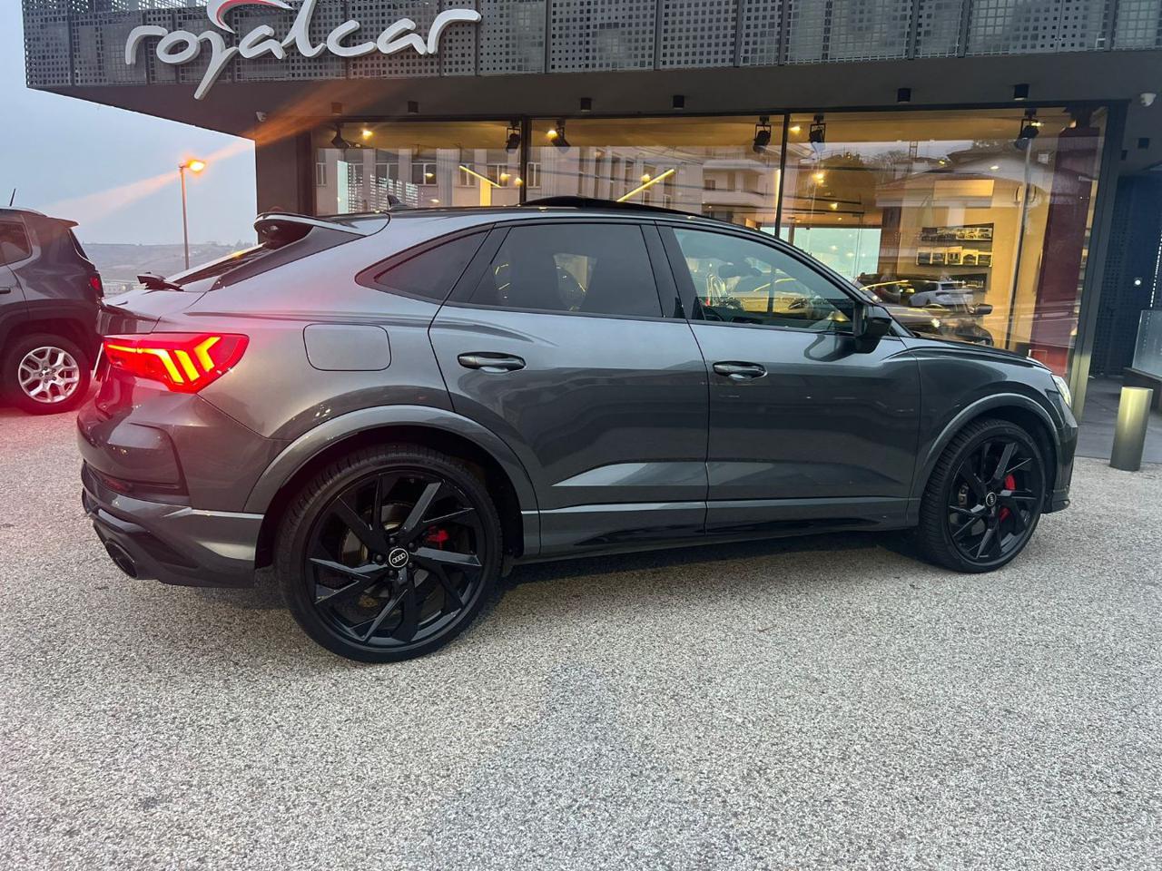 Audi RS Q3  SPB quattro S tronic R21-TETTO-SEDILI S-LED MATRIX