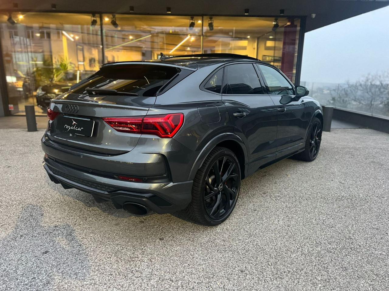 Audi RS Q3  SPB quattro S tronic R21-TETTO-SEDILI S-LED MATRIX