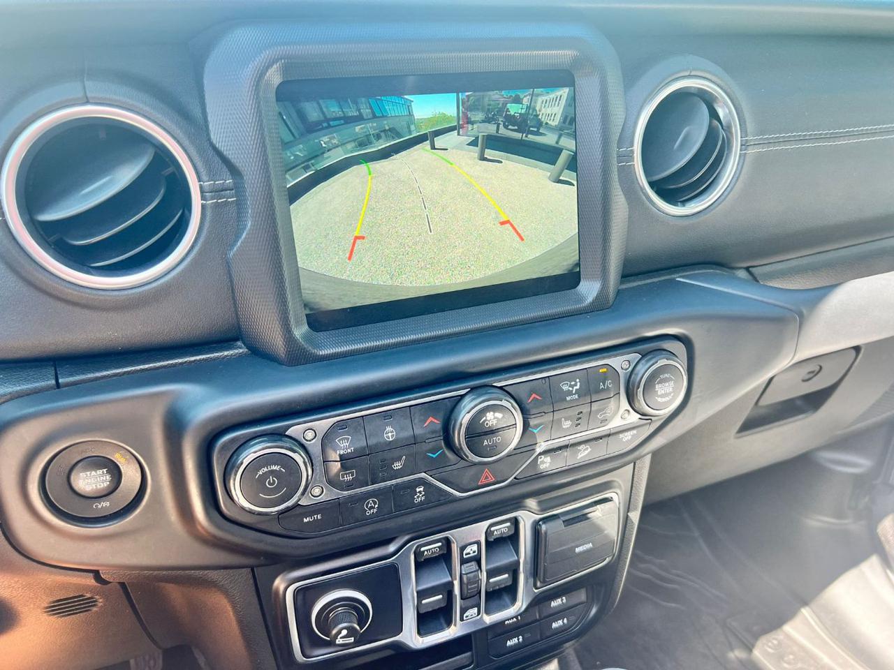 Jeep Wrangler  Unlimited 2.2 Mjt II Sahara Capote Elettrica