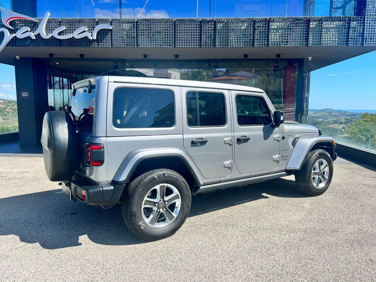 Jeep Wrangler  Unlimited 2.2 Mjt II Sahara Capote Elettrica