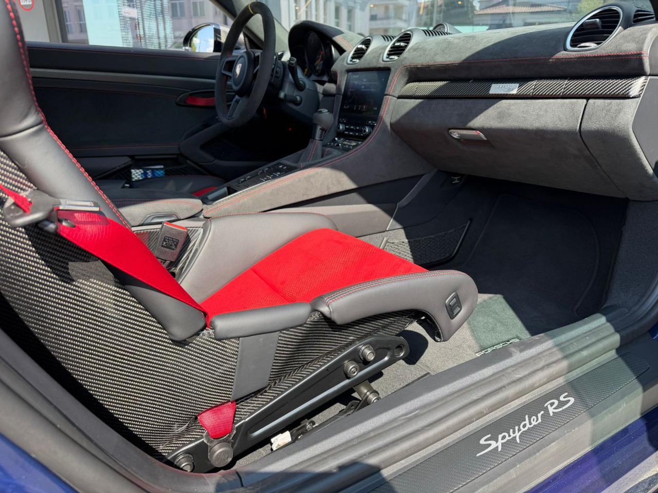 Porsche 718 Spyder  RS – WEISSACH-SOLL.-FRENI IN CERAM.-C.IN MAGNESIO