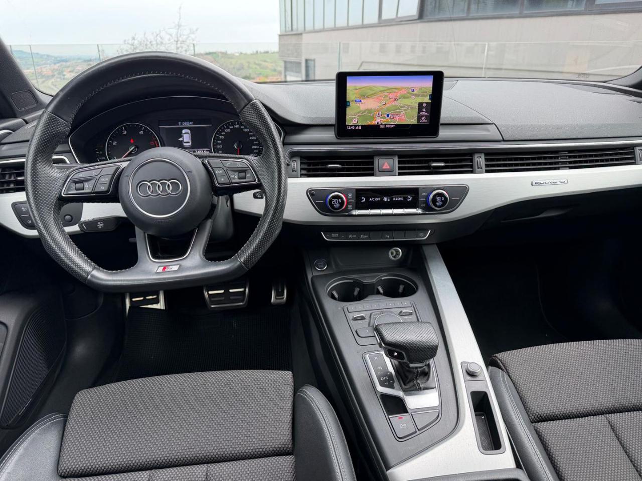 Audi A4  Avant 3.0 TDI quattro S tronic Business Sport