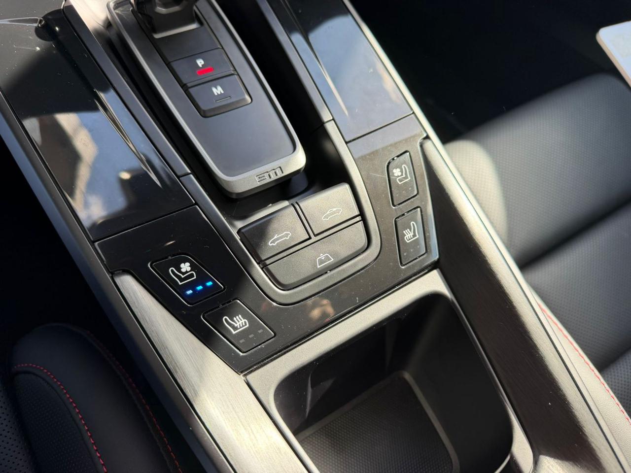 Porsche 911  Carrera 4 GTS Cabriolet T-Hybrid – Soll. asse ant