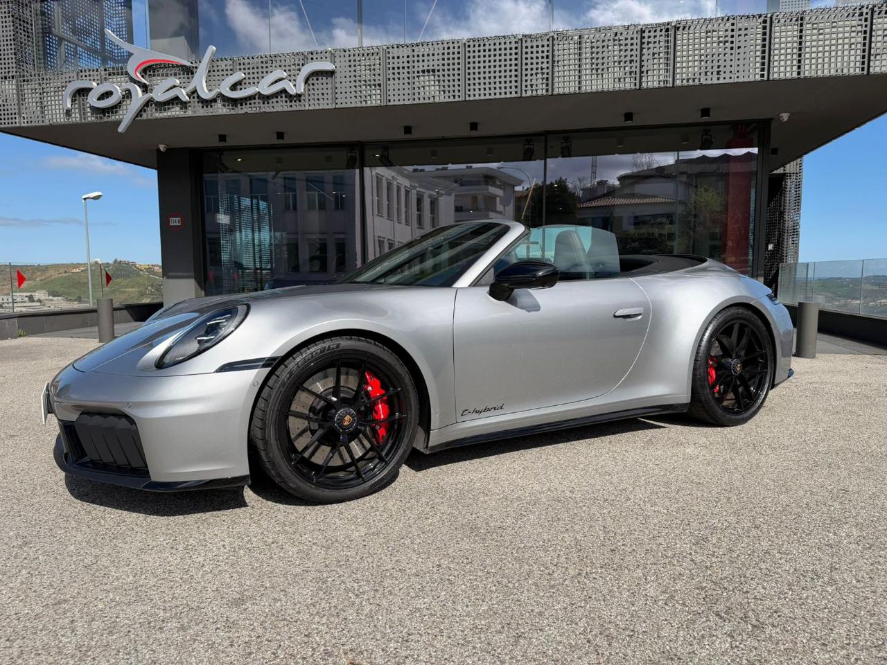 Porsche 911  Carrera 4 GTS Cabriolet T-Hybrid – Soll. asse ant