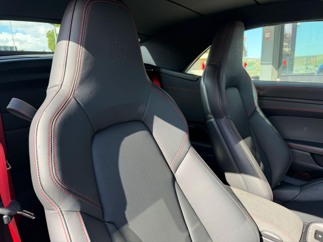 Porsche 911  Carrera 4 GTS Cabriolet T-Hybrid – Soll. asse ant