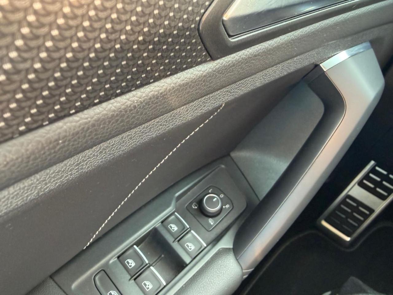 Volkswagen Tiguan  2.0 TDI 200 CV SCR DSG 4MOTION R-Line