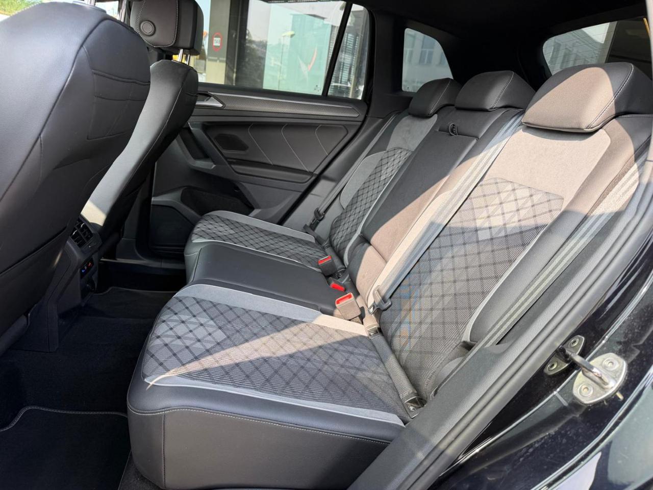 Volkswagen Tiguan  2.0 TDI 200 CV SCR DSG 4MOTION R-Line