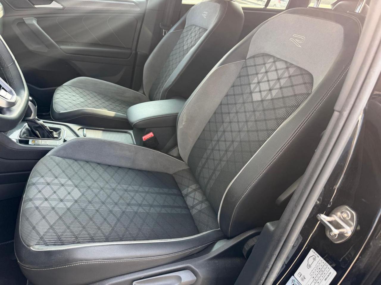 Volkswagen Tiguan  2.0 TDI 200 CV SCR DSG 4MOTION R-Line