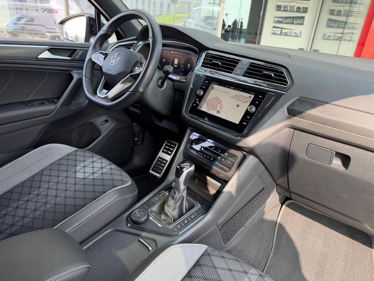 Volkswagen Tiguan  2.0 TDI 200 CV SCR DSG 4MOTION R-Line