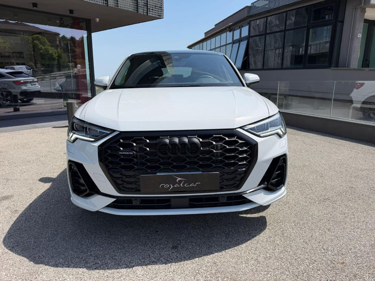 Audi Q3  SPB 40 TDI quattro S tronic S line edition