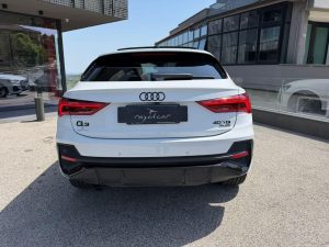 Audi Q3  SPB 40 TDI quattro S tronic S line edition