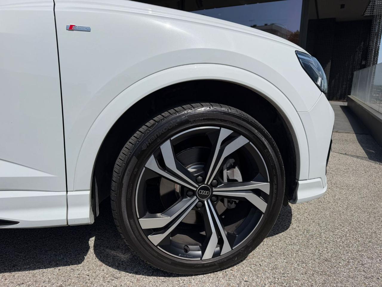 Audi Q3  SPB 40 TDI quattro S tronic S line edition