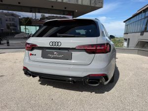 Audi RS  4 Avant