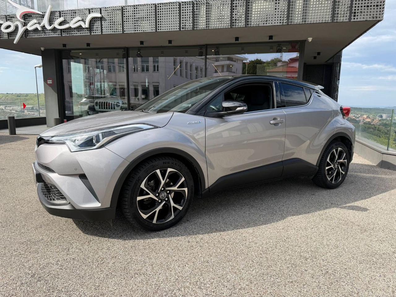 Toyota C-HR  1.8 Hybrid E-CVT – 73700 KM