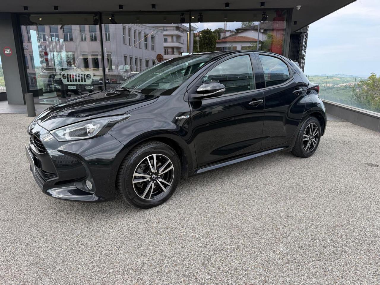 Toyota Yaris  1.5 Hybrid 5 porte Business