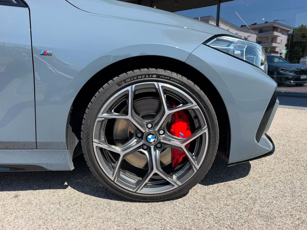 BMW   i xDrive M Sport