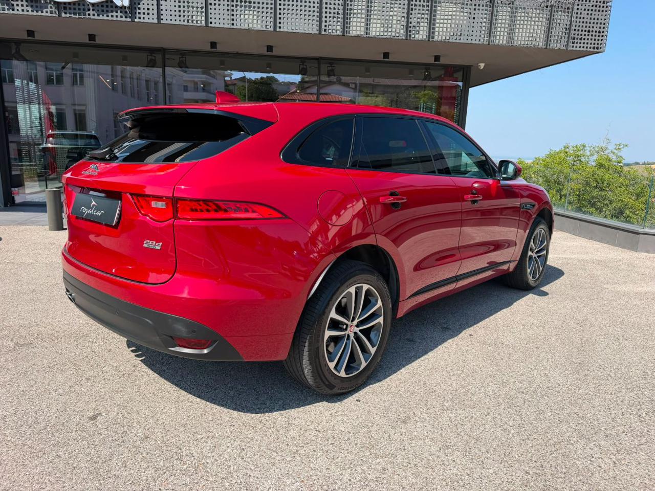 Jaguar F-Pace  2.0 D 180 CV aut. R-Sport AWD