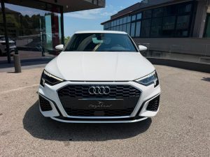 Audi A3 SPB 35 TDI S tronic S-LineEsterno R19