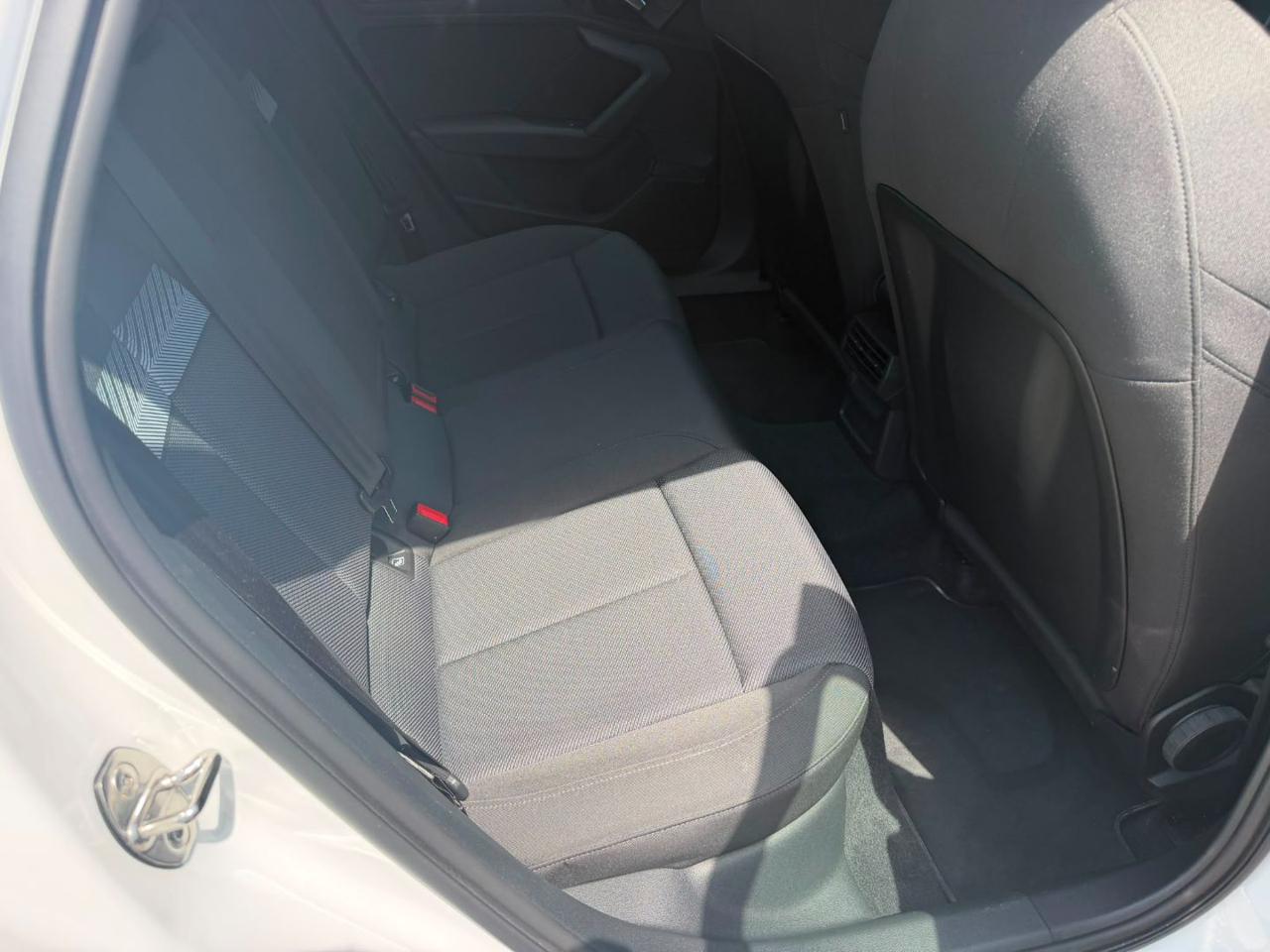 Audi A3  SPB 35 TDI S tronic S-LineEsterno R19