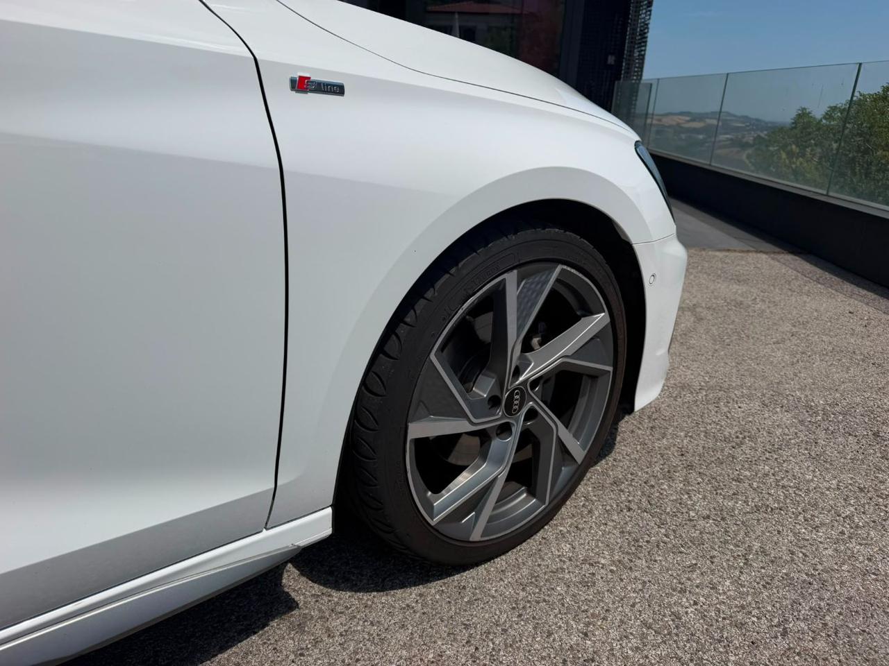 Audi A3  SPB 35 TDI S tronic S-LineEsterno R19