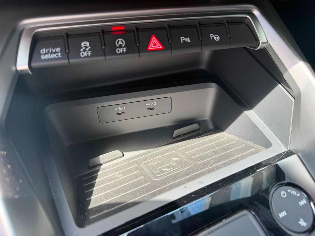 Audi A3  SPB 35 TDI S tronic S-LineEsterno R19