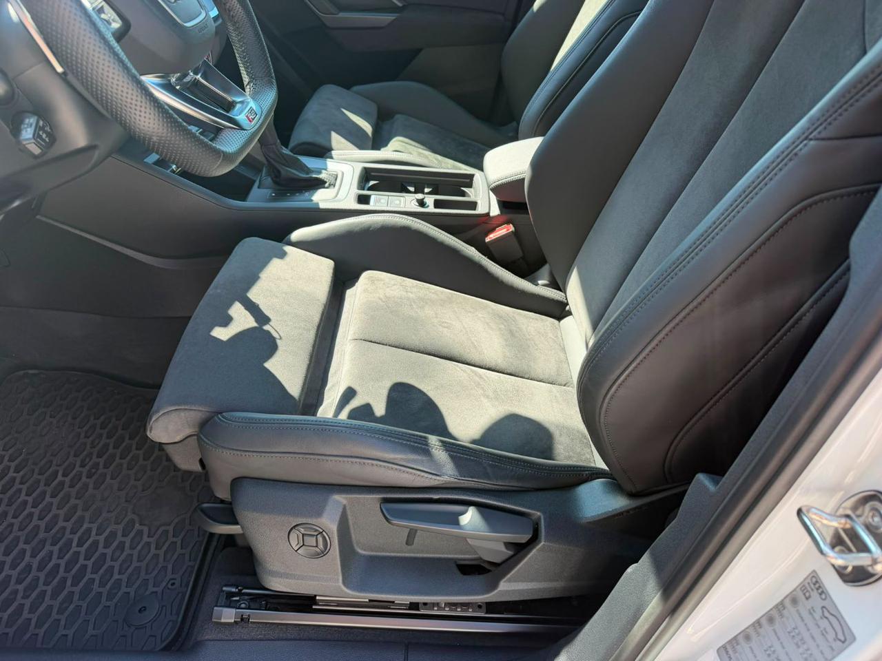 Audi RS Q3  SPB quattro S tronic / R21