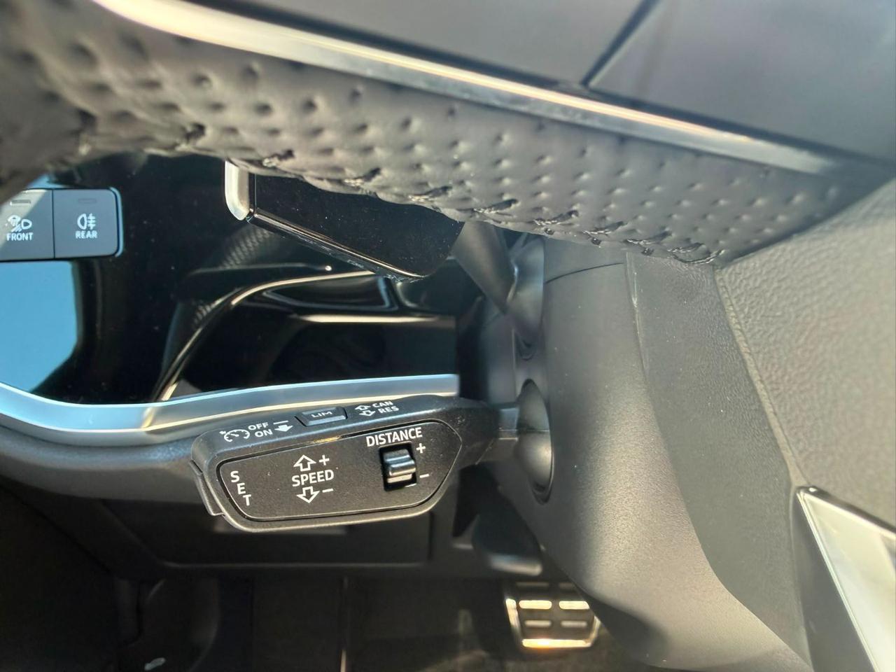 Audi RS Q3  SPB quattro S tronic / R21