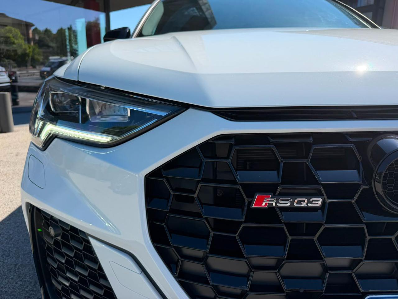 Audi RS Q3  SPB quattro S tronic / R21