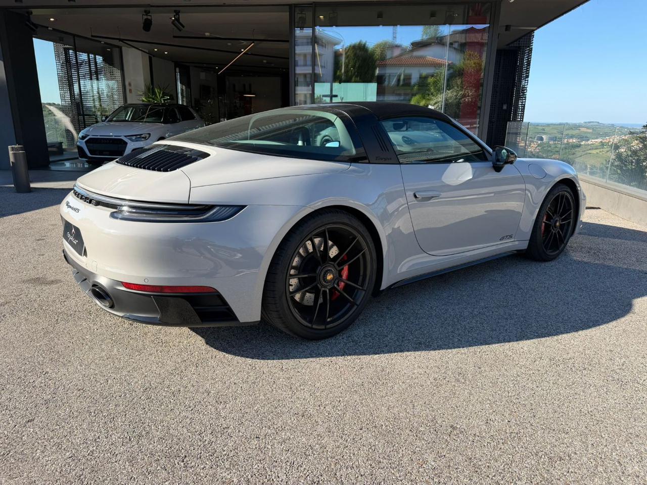 Porsche 911  Targa 4 GTS – 1900 km – Sollevatore Ant.