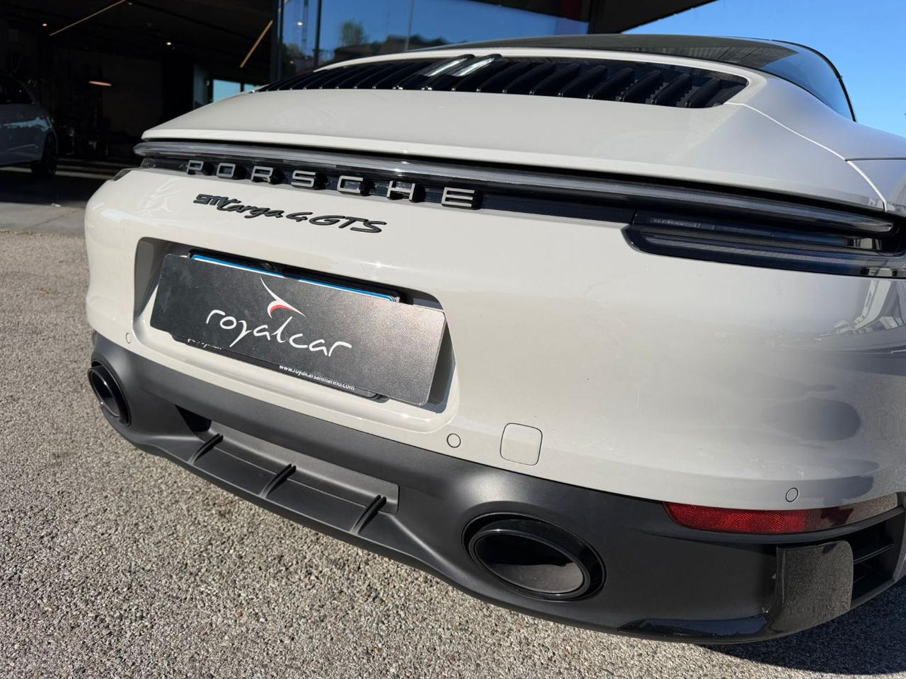 Porsche 911  Targa 4 GTS – 1900 km – Sollevatore Ant.