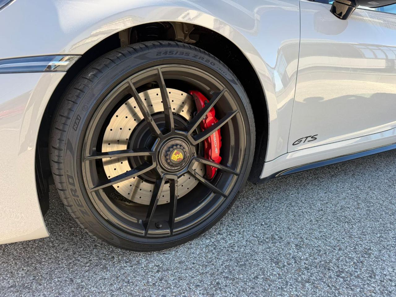 Porsche 911  Targa 4 GTS – 1900 km – Sollevatore Ant.