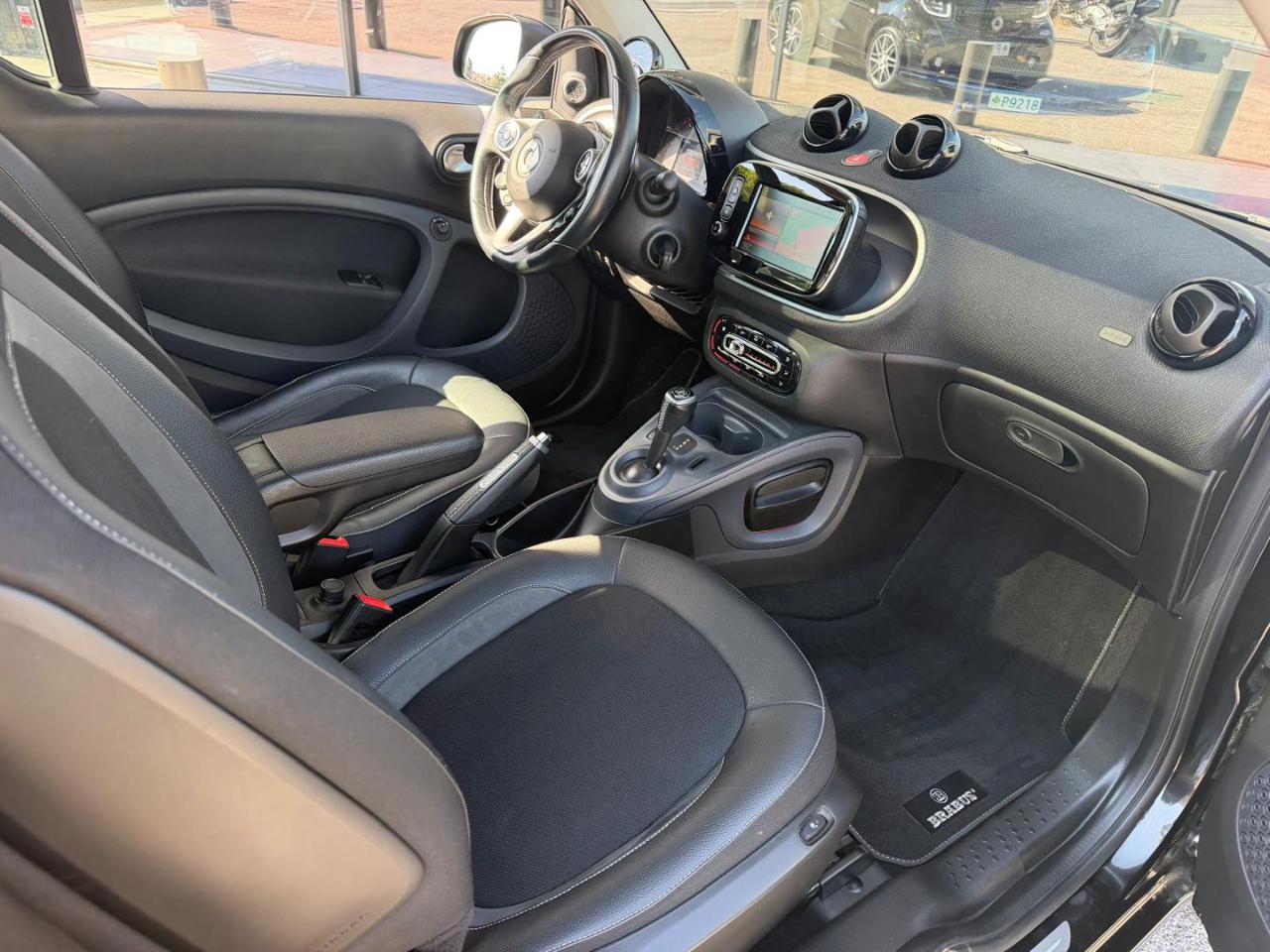 smart forTwo  BRABUS 0.9 Turbo twinamic 109 cv