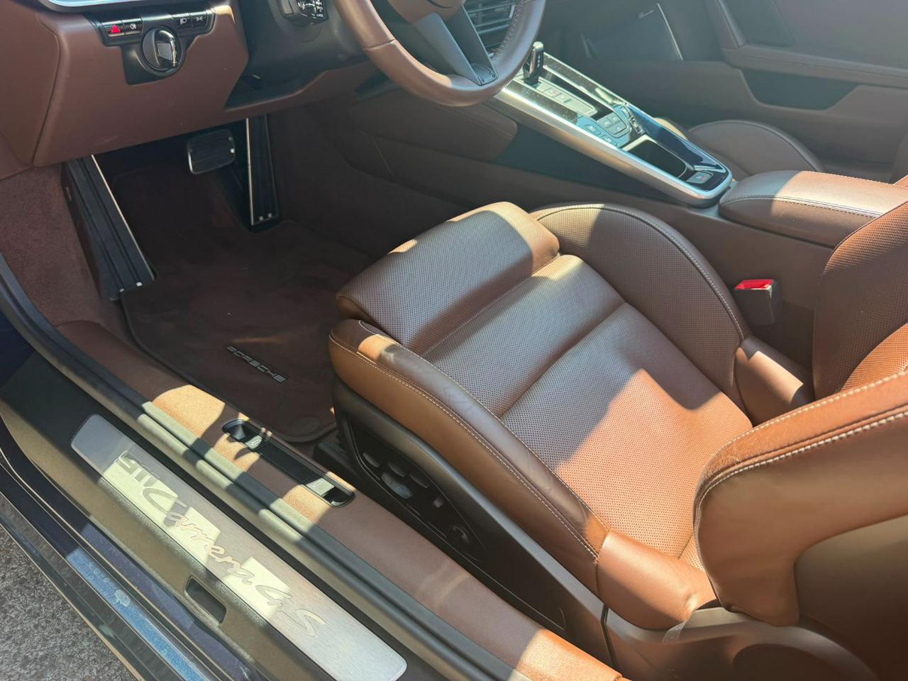 Porsche 911  Carrera 4S Cabriolet