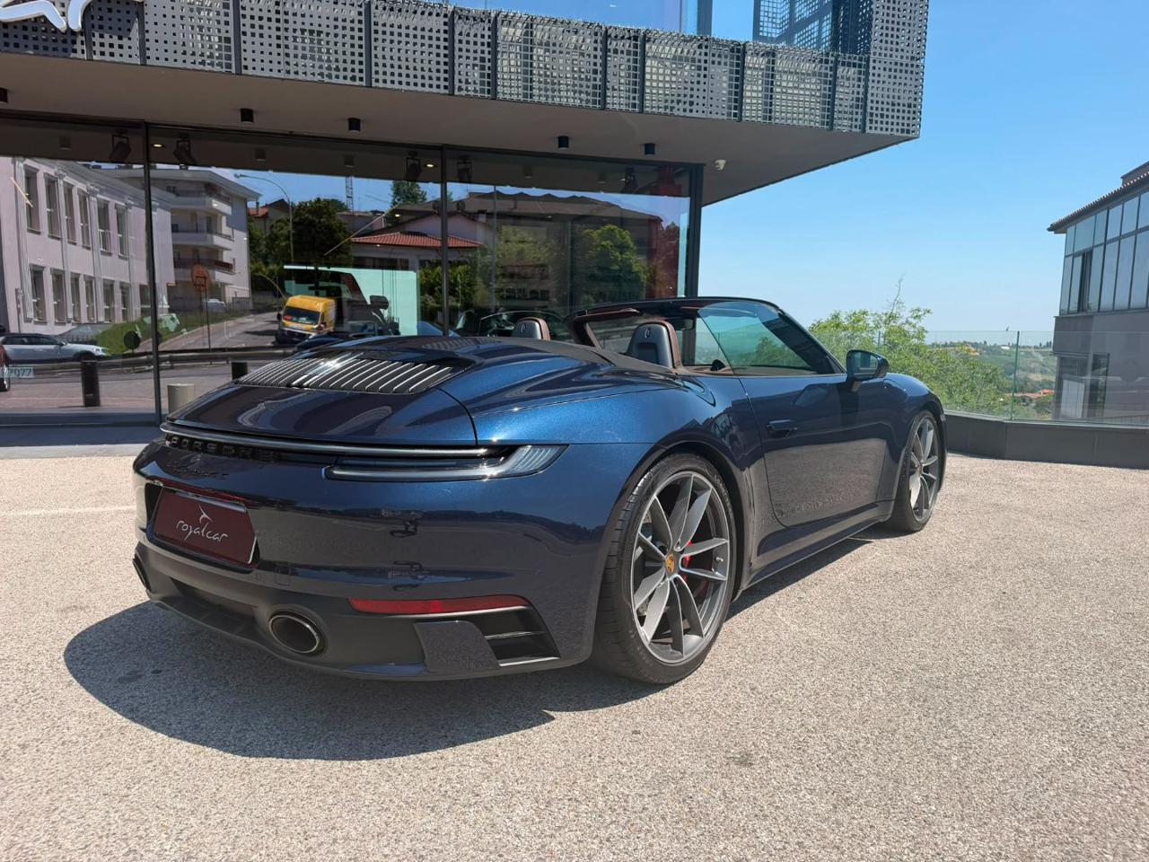 Porsche 911  Carrera 4S Cabriolet