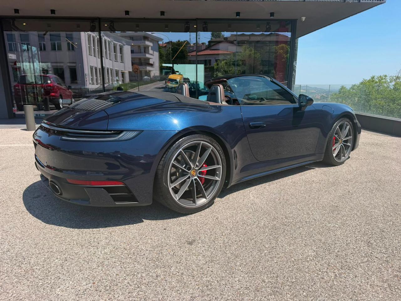 Porsche 911  Carrera 4S Cabriolet