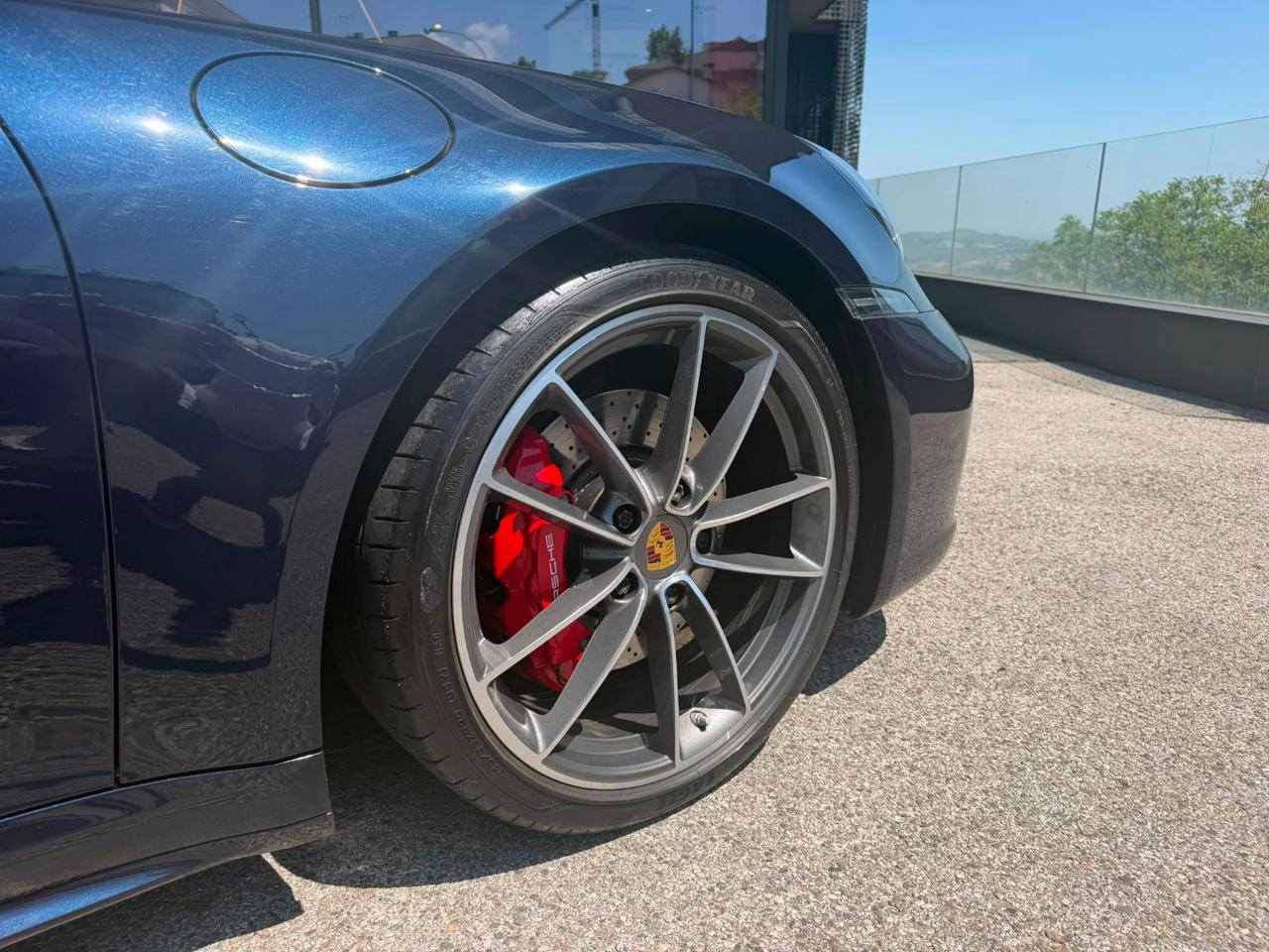 Porsche 911  Carrera 4S Cabriolet