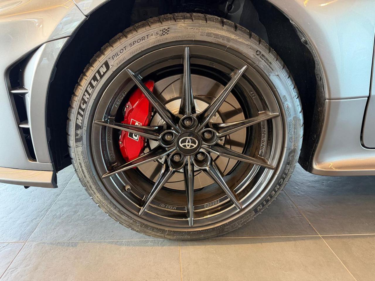Toyota Yaris  1.6 Turbo 3 porte GR Yaris Circuit-CERCHI FORGIATI
