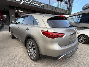 Infiniti QX70 3.7 V6 AT GT Premium