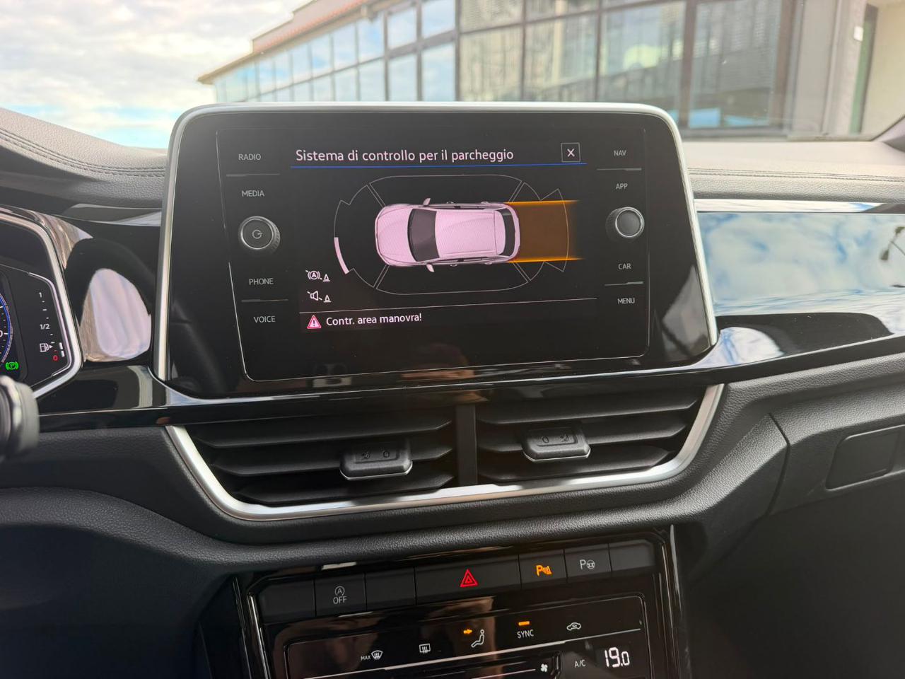 Volkswagen T-Roc  2.0 TDI SCR 150 CV DSG 4MOTION R-Line