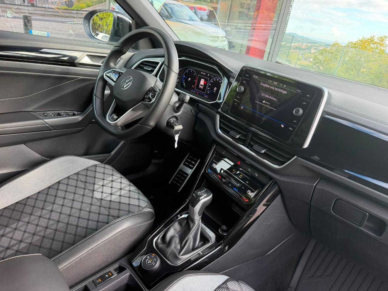 Volkswagen T-Roc  2.0 TDI SCR 150 CV DSG 4MOTION R-Line