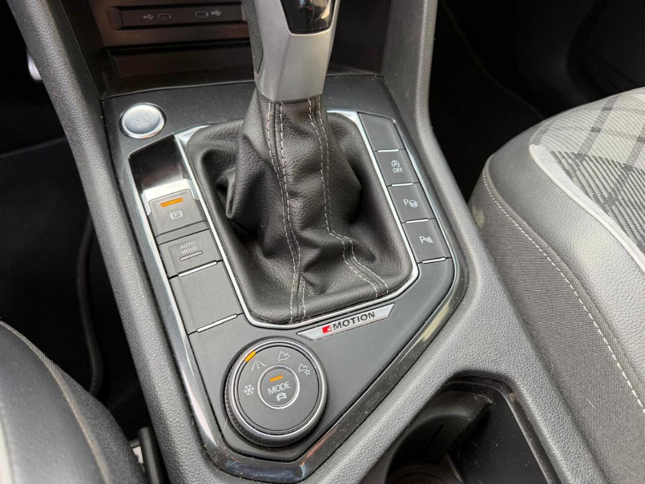 Volkswagen Tiguan  2.0 TDI 200 CV SCR DSG 4MOTION R-Line